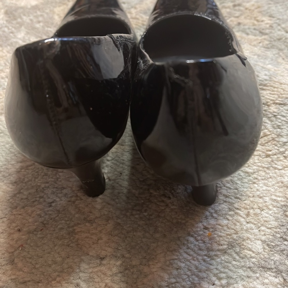 Pumps - Picture 3 of 3